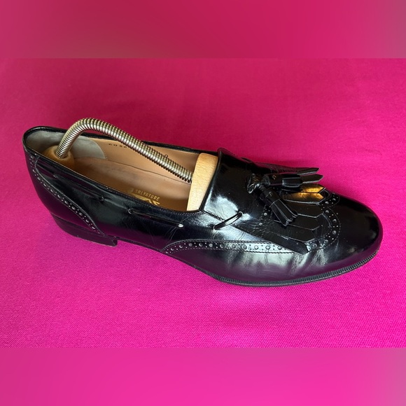 Salvatore Ferragamo Lucas Kiltie Tassel Loafer - Picture 2 of 7